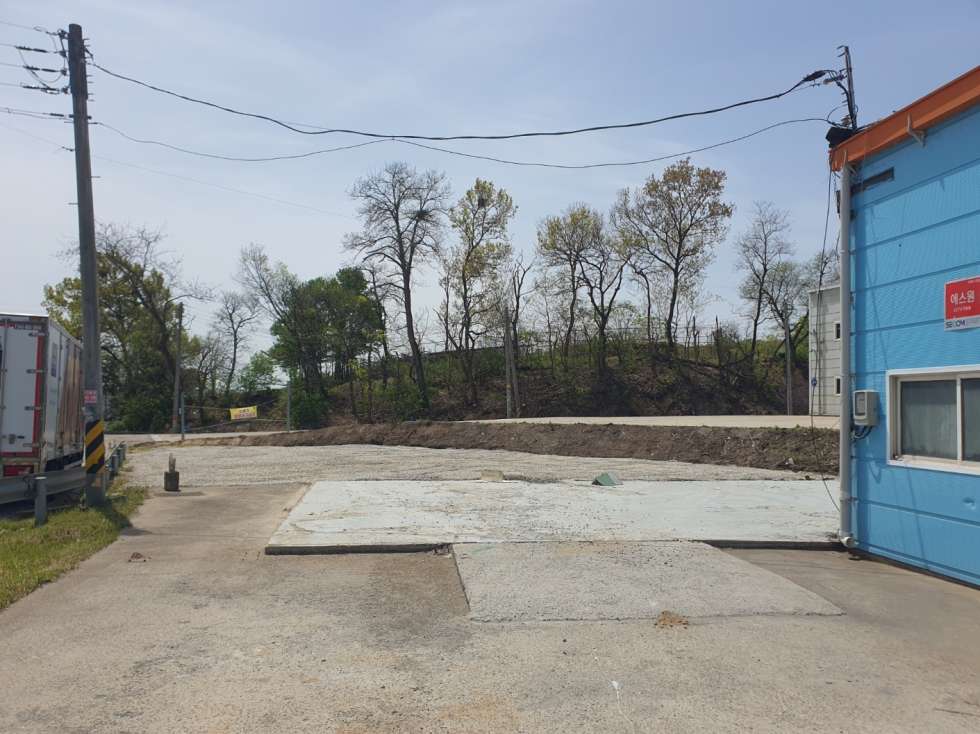 경기 용인처인구 남사읍 통삼리 용인 처인구 남사읍 통삼리 2차선 대로변 창고임대 월세 매물번호 10036 사진 2